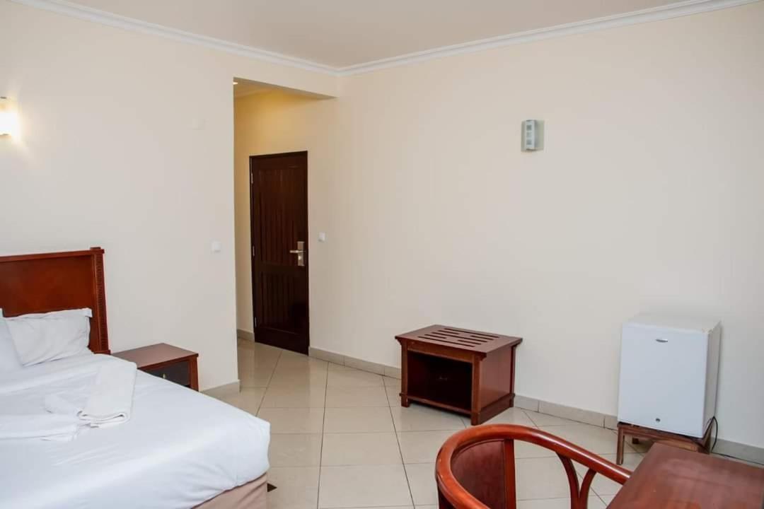 Pensao Marhaba Residencial Hotell Maputo Exteriör bild
